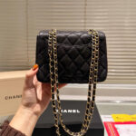 CHANEL Women Bag Shoulder Bag 19-13CM