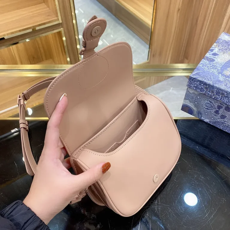 DIOR Bobby Bag 19*15CM - Image 7