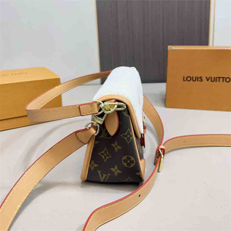 LV Women Bag Shoulder Bag 25-16CM - Image 5