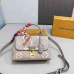 LV Women Bag Shoulder Bag 25-16CM