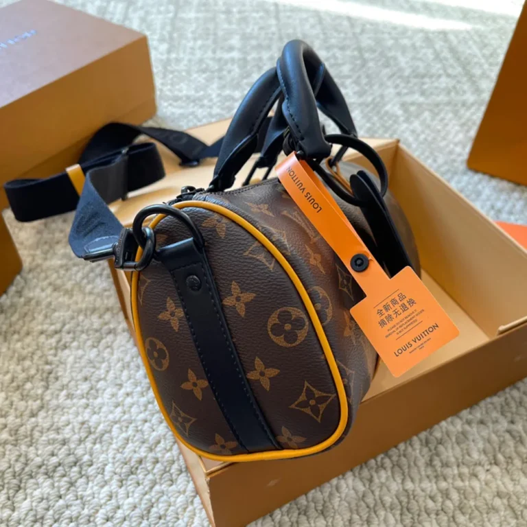 LV Louis Vuitton Keepall Bandoulière 25 Bag 25*14CM - Image 4