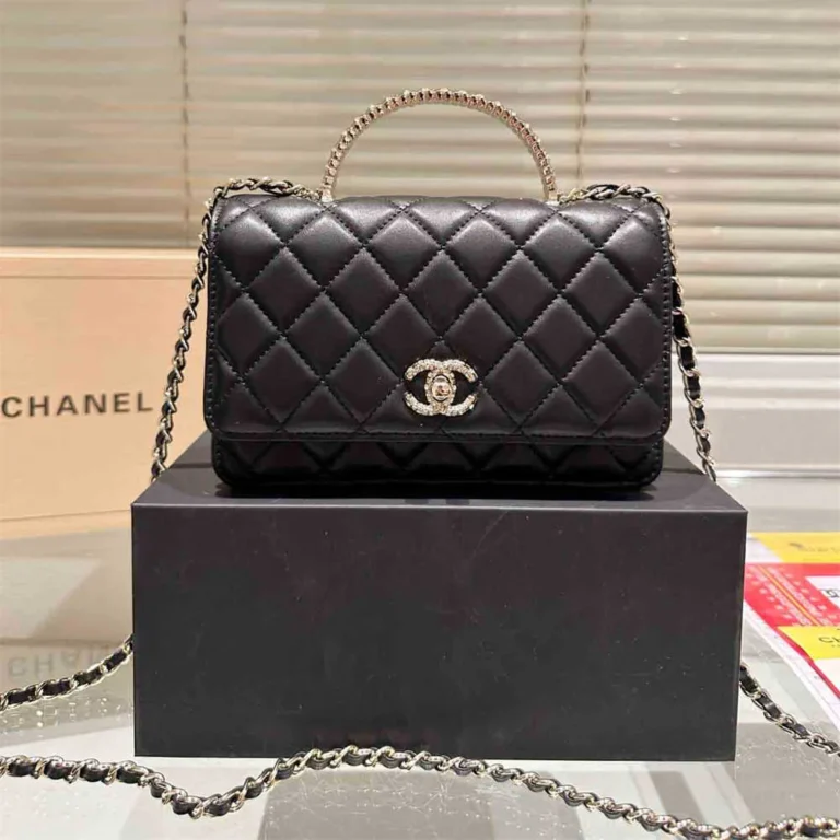 CHANEL Women Bag Shoulder Bag 19CM