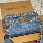 FENDI Women Bag Shoulder Bag 26-15CM