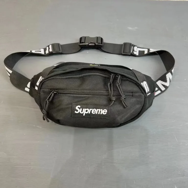 SUPREME 18SS Waist Bag - Image 9