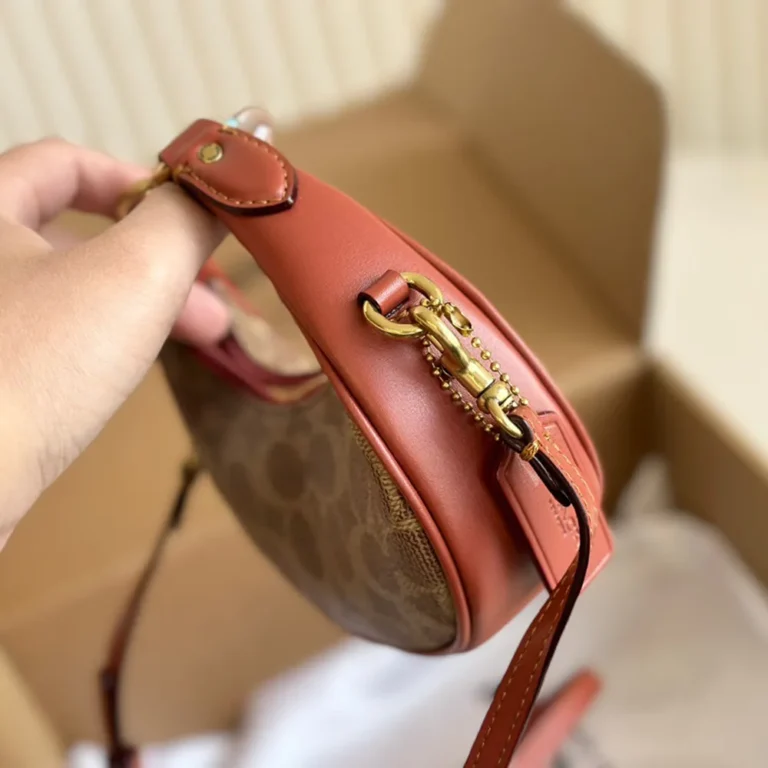 COACH Jonie Bag 15.5*7CM - Image 6