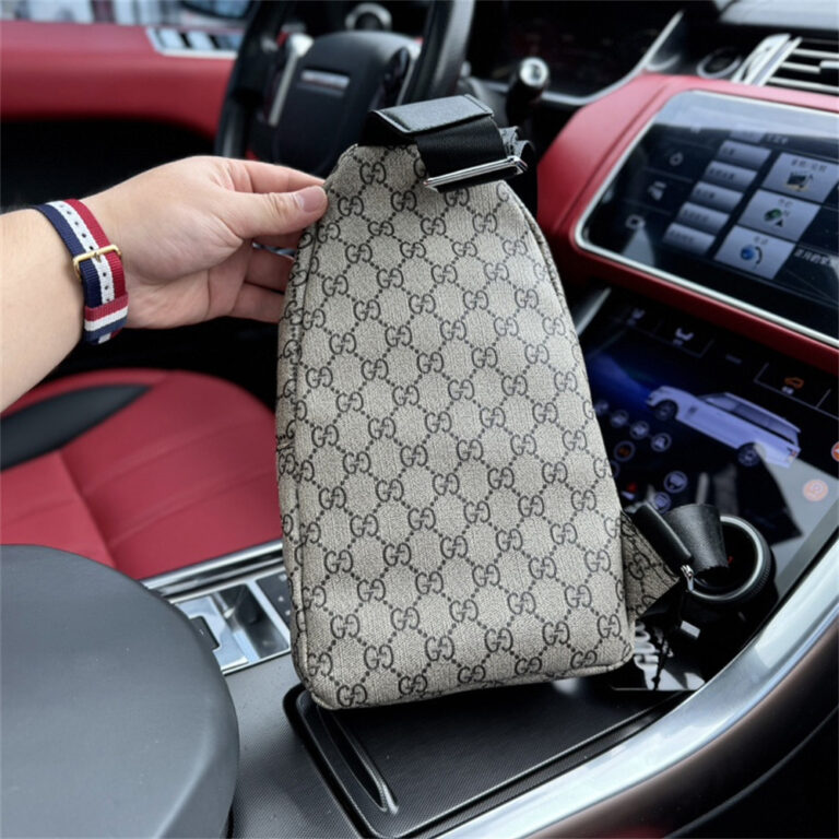 GUCCI Men Women Bag Chest Pack 17-28CM - Image 2