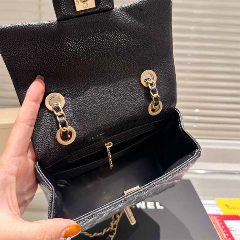 CHANEL Women Bag Shoulder Bag 19-13CM - Image 8