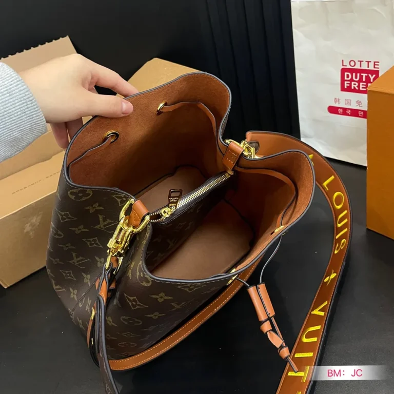 LV Louis Vuitton Neonoe Bucket 25*27CM - Image 3