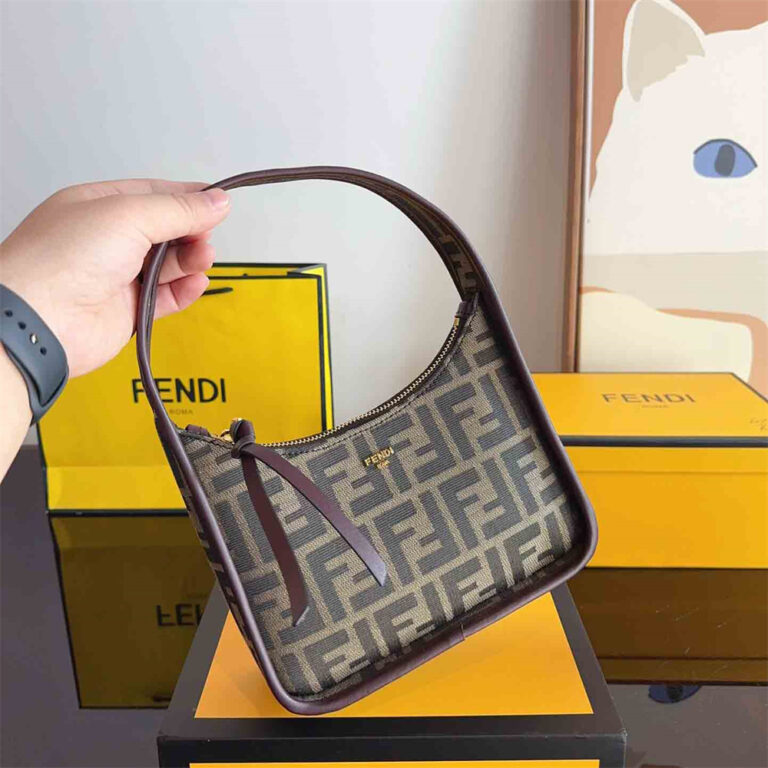 FENDI Women Bag Handbag 20-7-13CM - Image 7