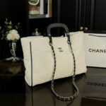 CHANEL Women Bag Shoulder Bag 41-30CM