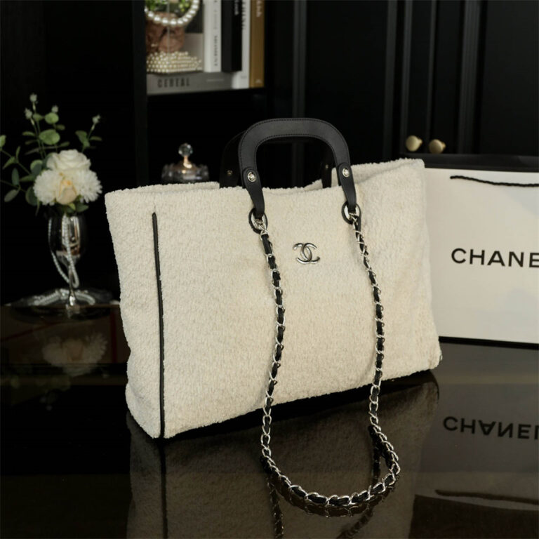 CHANEL Women Bag Shoulder Bag 41-30CM - Image 2