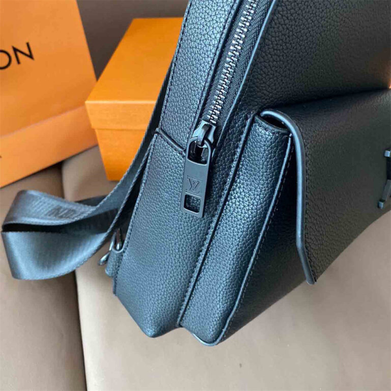 LV Women Man Bag Crossbody Bag 19-29CM - Image 4