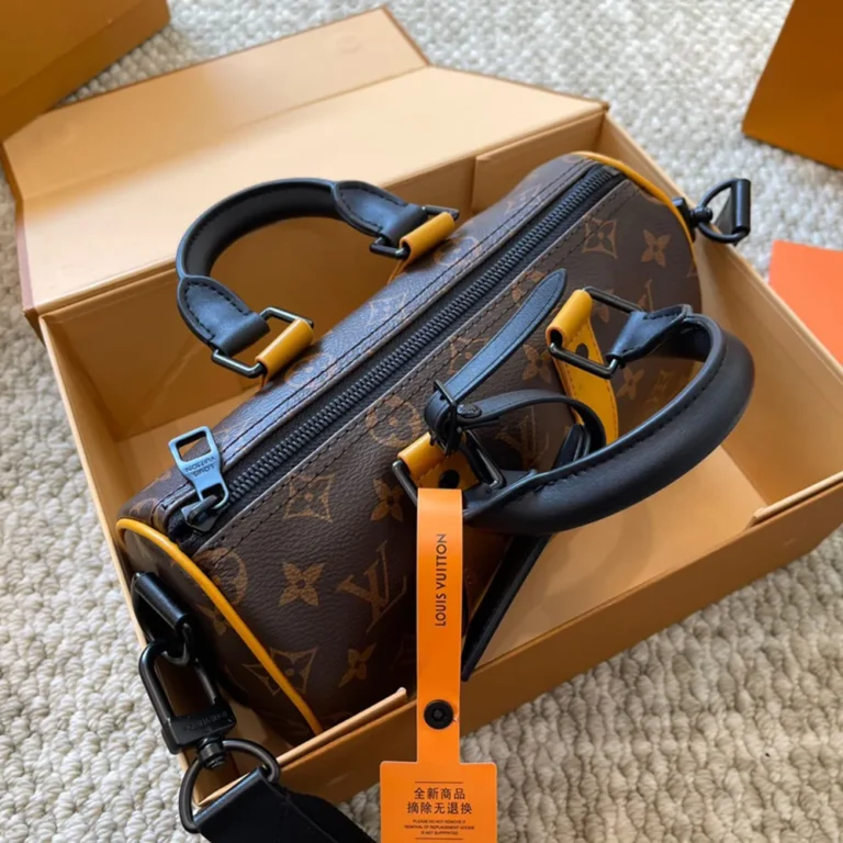 LV Louis Vuitton Keepall Bandoulière 25 Bag 25*14CM - Image 3