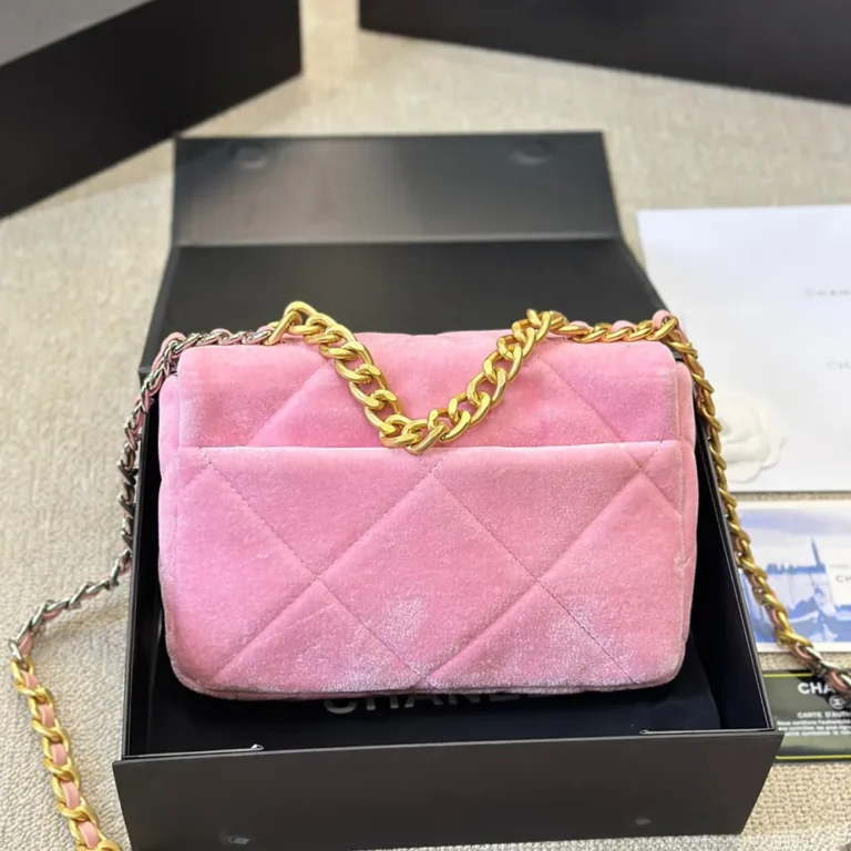 CHANEL 19 Handbag 26CM - Image 6