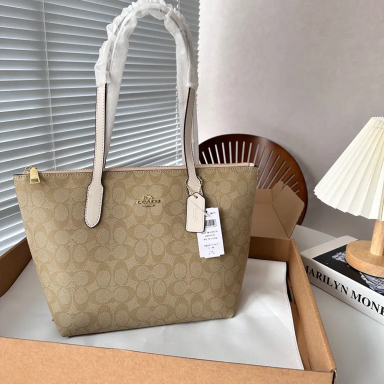 COACH Zip Top Tote Bag 25*23CM