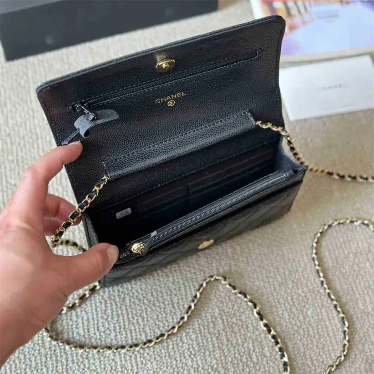 CHANEL Women Bag Shoulder Bag 19-12CM - Image 6