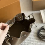 LV Louis Vuitton Bella Bucket Bags 22*19CM