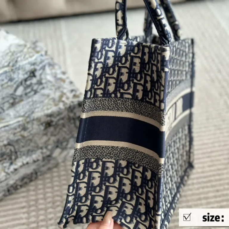 DIOR Book Tote Bag Medium 36*28CM - Image 4