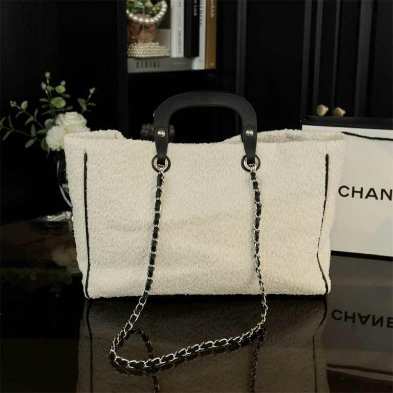 CHANEL Women Bag Shoulder Bag 41-30CM - Image 3