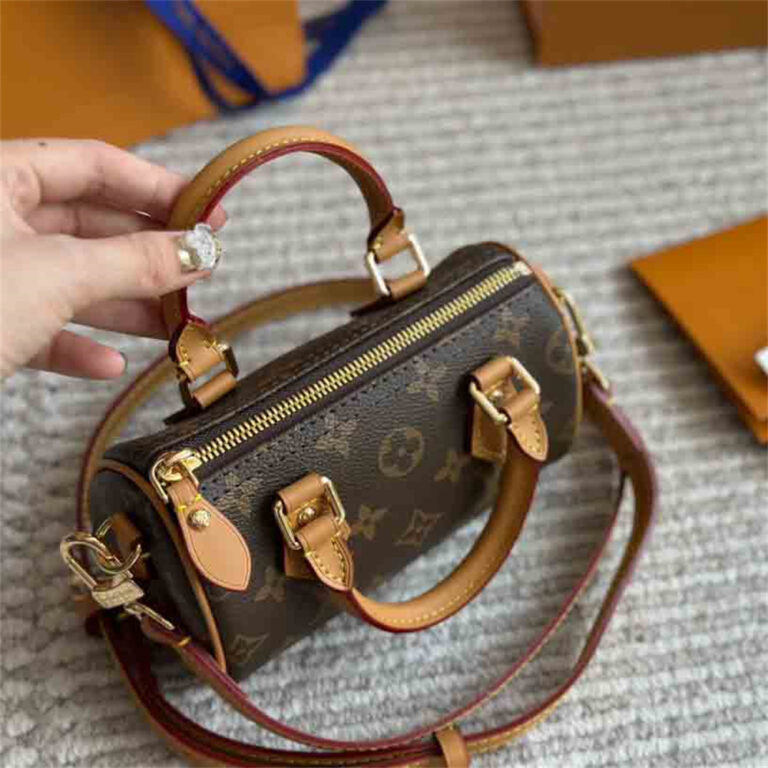 LV Women Bag Shoulder Bag 16-10CM - Image 9