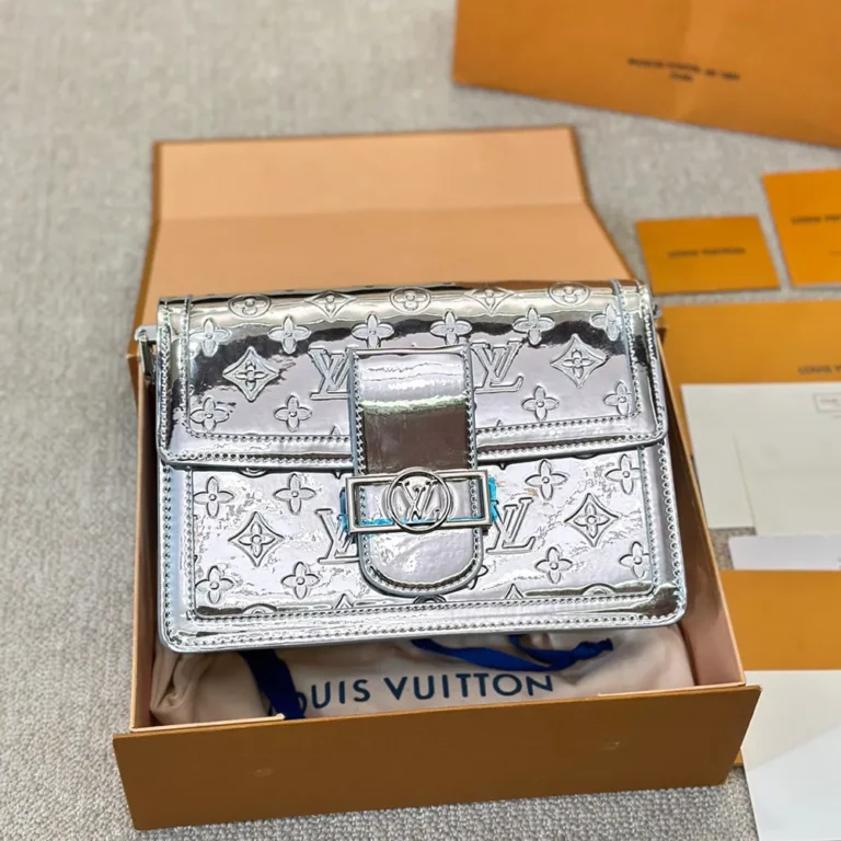 LV Louis Vuitton Dauphine Handbag 25*18CM