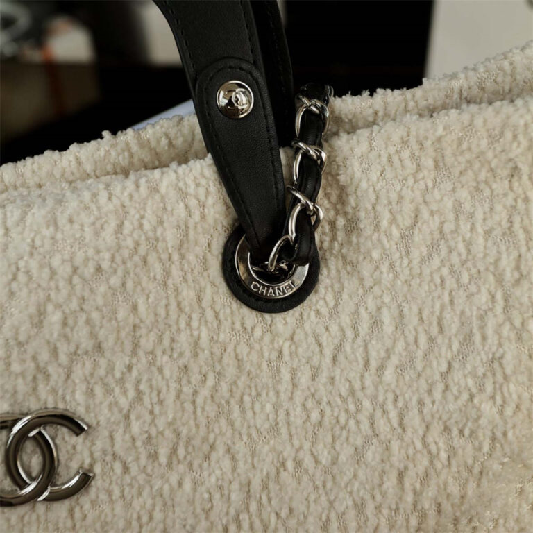 CHANEL Women Bag Shoulder Bag 41-30CM - Image 5