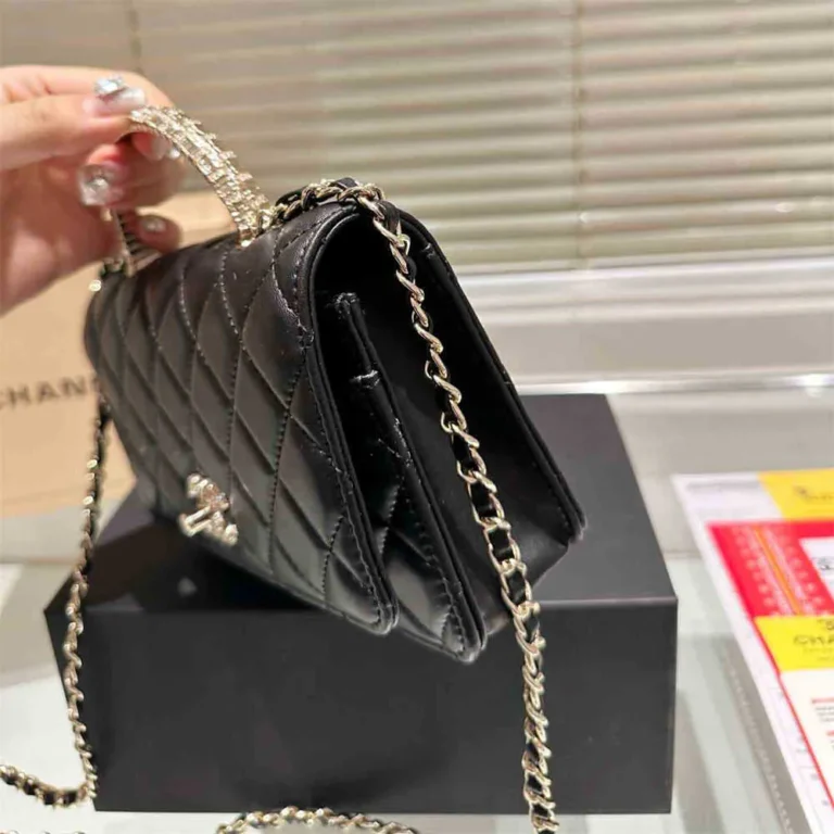 CHANEL Women Bag Shoulder Bag 19CM - Image 7