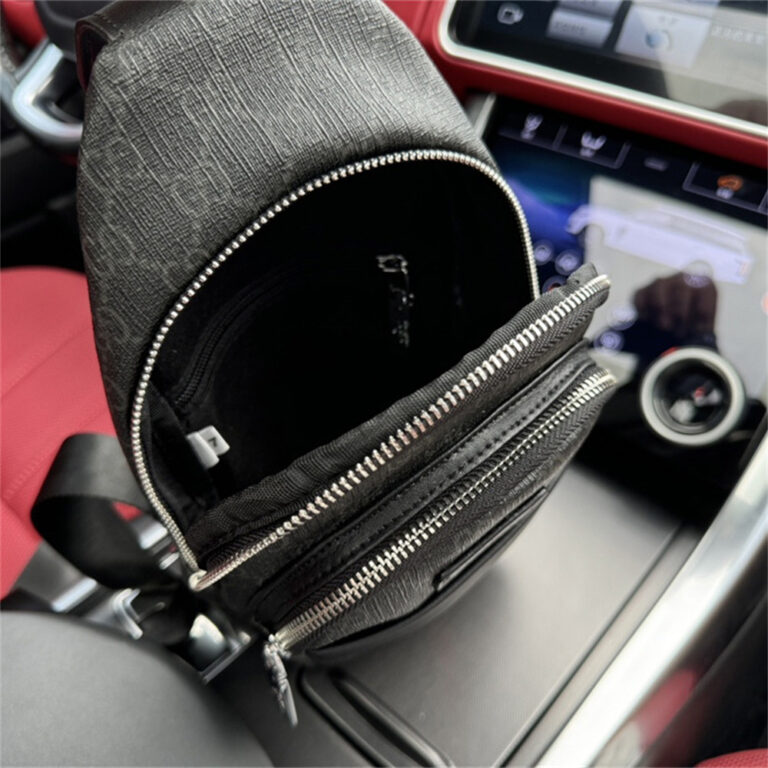 GUCCI Men Women Bag Chest Pack 17-28CM - Image 3