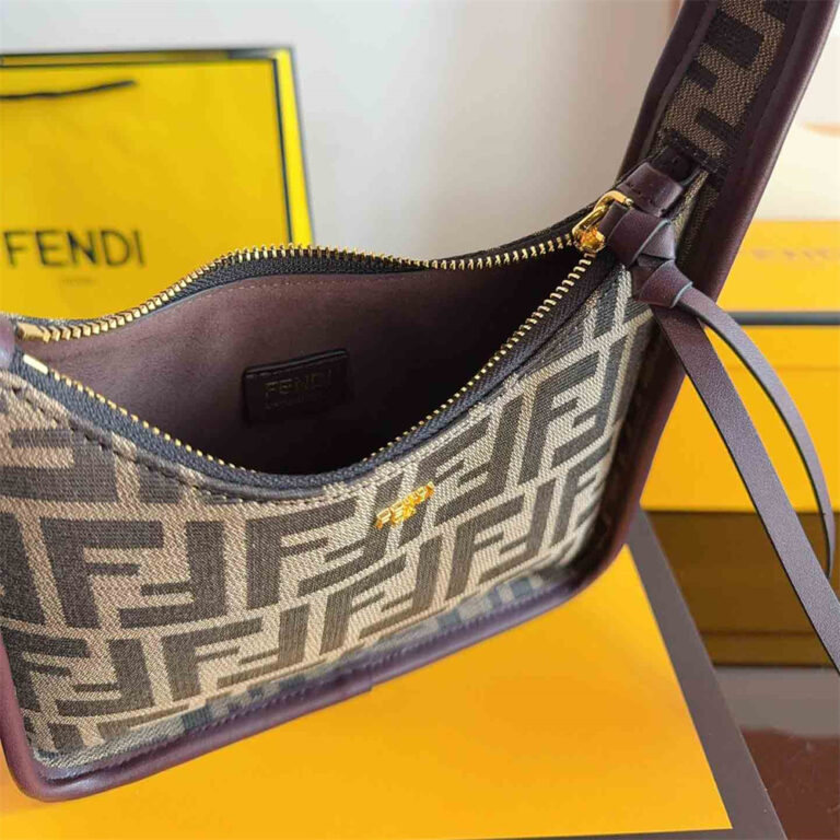 FENDI Women Bag Handbag 20-7-13CM - Image 8