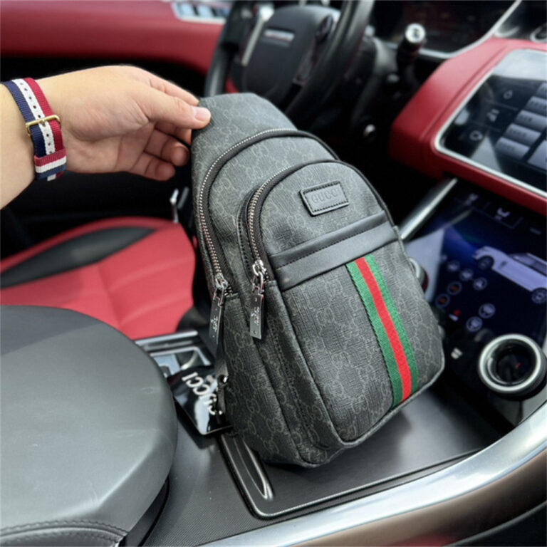 GUCCI Men Women Bag Chest Pack 17-28CM - Image 2