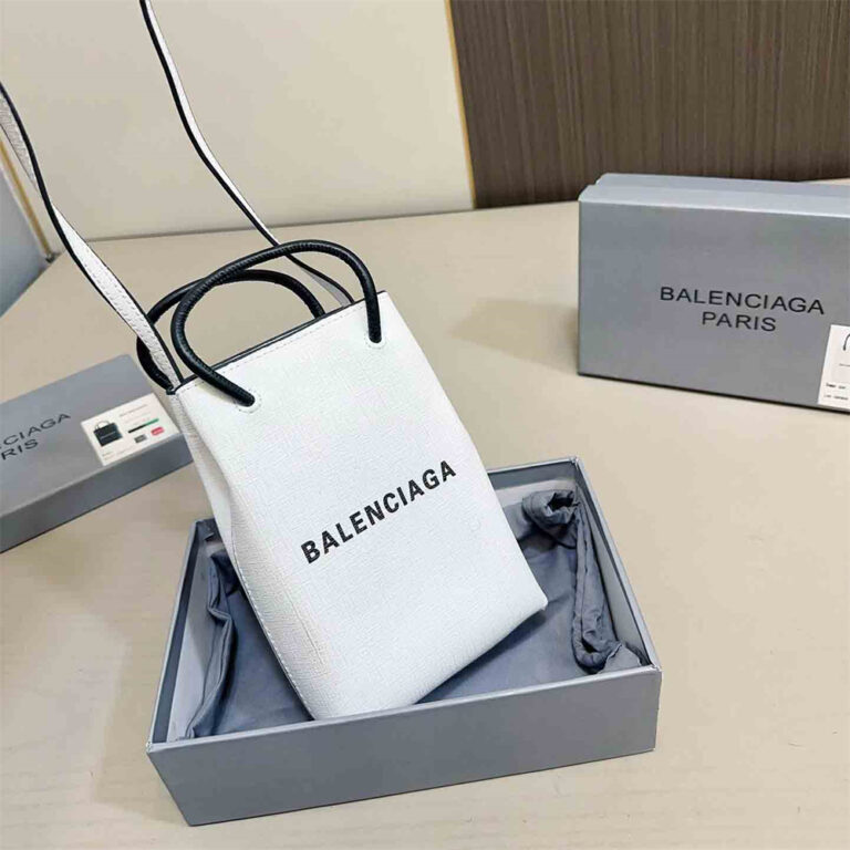 BALENCIAGA Women Man Bag Crossbody Bag 12-18CM - Image 8