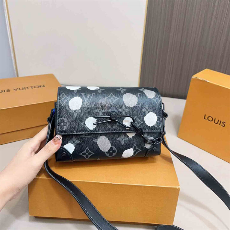 LV Women Bag Shoulder Bag 18-13CM - Image 9
