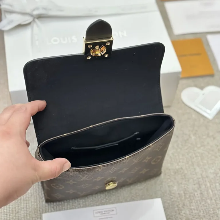 LV Louis Vuitton Lucky BB Handbag 21*17*8CM - Image 5