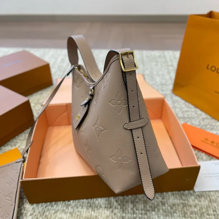 LV Louis Vuitton CarryAll Bag 31*21CM - Image 2