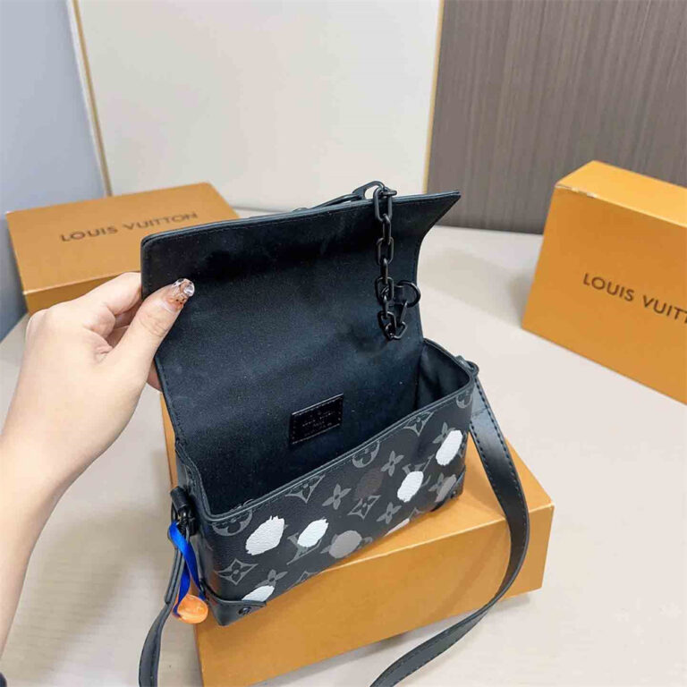 LV Women Bag Shoulder Bag 18-13CM - Image 8