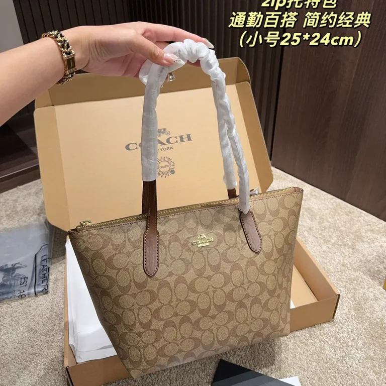 COACH Zip Top Tote Bag 25*24CM - Image 5