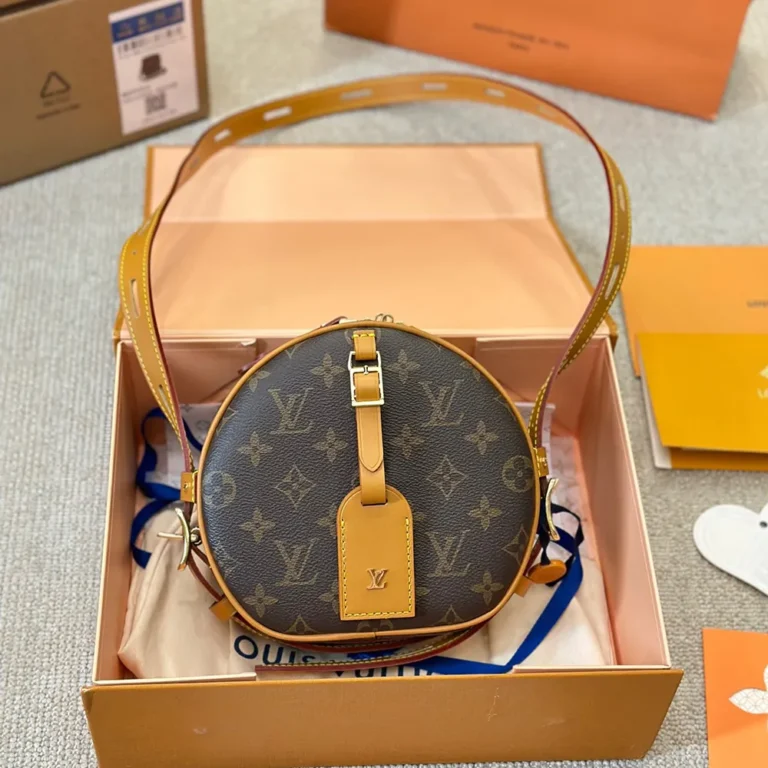 LV Louis Vuitton Chapeau Round Bag 18CM