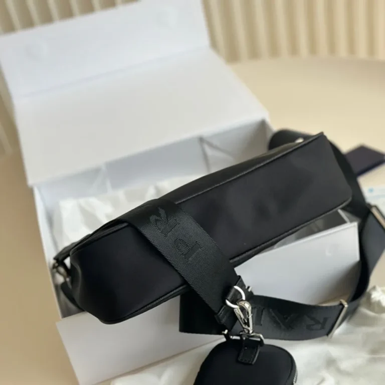 PRADA Re-Edition 2005 Re-Nylon Bag 3-in-1 23*13CM - Image 2