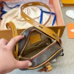 LV Louis Vuitton Chapeau Round Bag 18CM