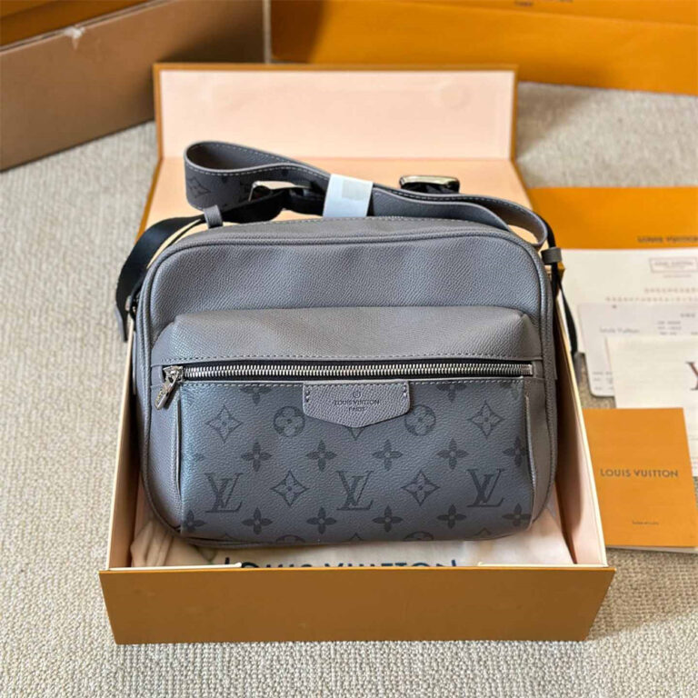 LV Men Bag Crossbody Bag 26-20-10.5CM - Image 9