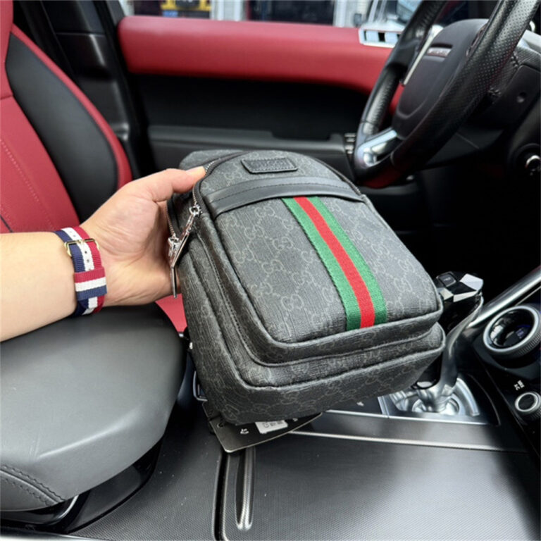 GUCCI Men Women Bag Chest Pack 17-28CM - Image 7