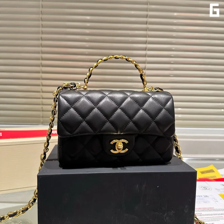 CHANEL CF Lambskin Classic Flap Bag 20CM