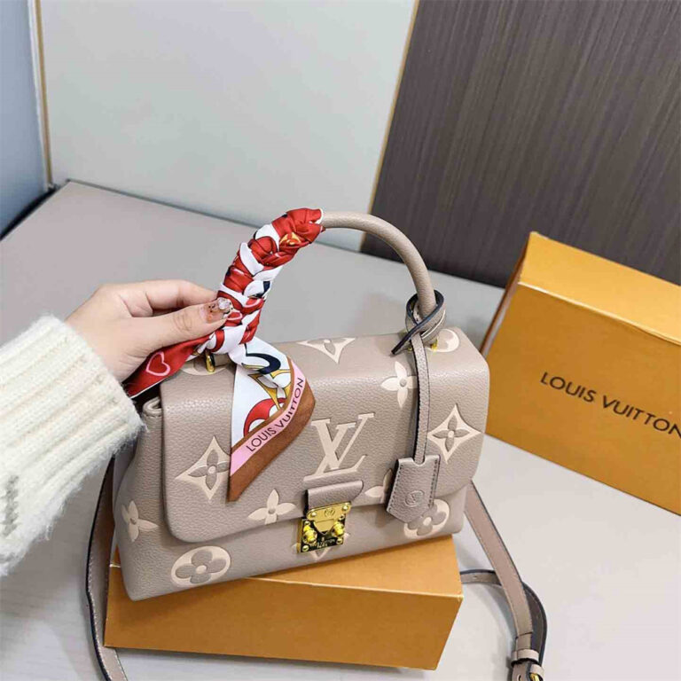 LV Women Bag Shoulder Bag 25-16CM - Image 4