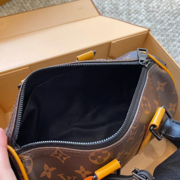 LV Louis Vuitton Keepall Bandoulière 25 Bag 25*14CM - Image 7