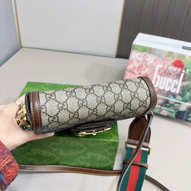 GUCCI Horsebit 1955 Bag 22*16CM - Image 4