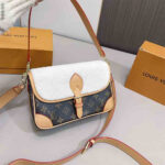 LV Women Bag Shoulder Bag 25-16CM