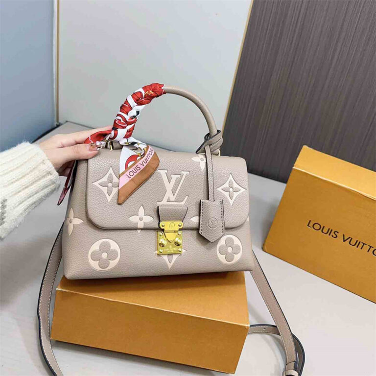 LV Women Bag Shoulder Bag 25-16CM - Image 9