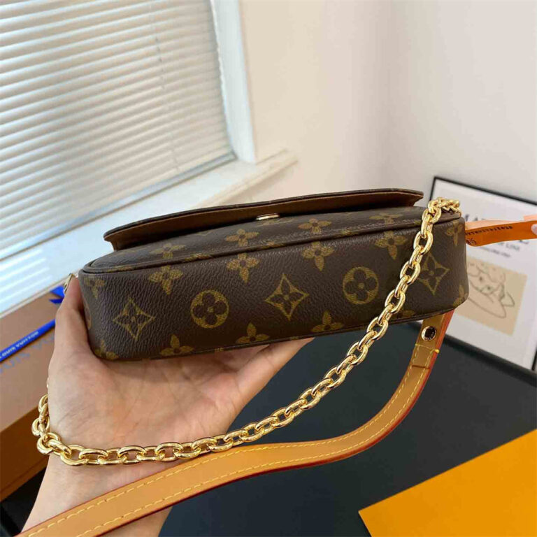 LV Women Bag Shoulder Bag 20-10CM - Image 4