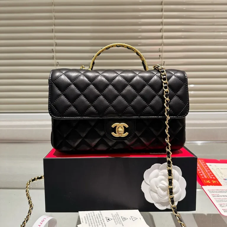 CHANEL CF Lambskin Classic Flap Bag 24CM