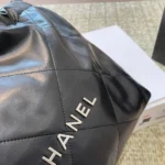 CHANEL 22 Bag Tote 30CM